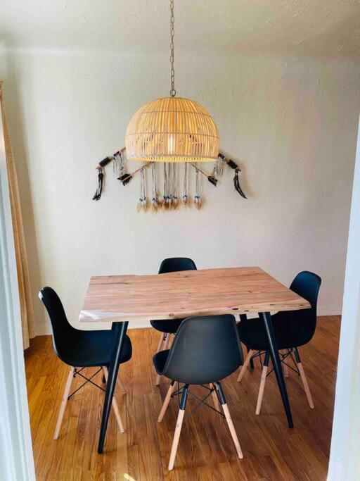 Vintage Charm Vacation Home With Modern Comforts Near Old Town Αλμπουκέρκι Εξωτερικό φωτογραφία
